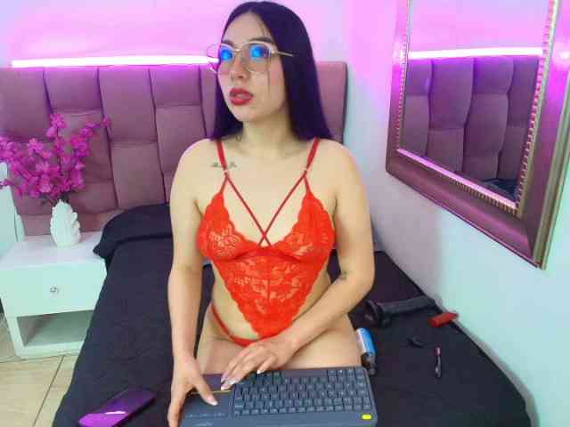 WhiteHott webcam