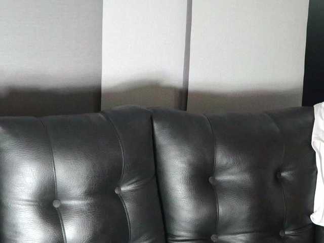 skinnyrichgirlD live cam on BongaCams