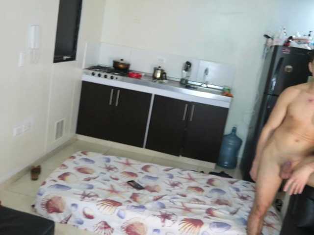 skinnyrichgirlD live cam on BongaCams