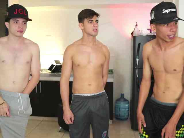 skinnyrichgirlD webcam