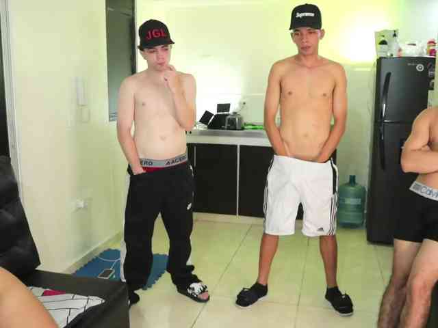 skinnyrichgirlD webcam