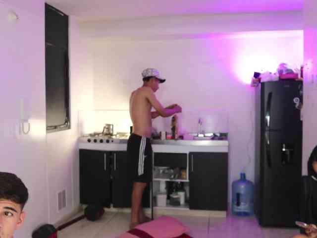 skinnyrichgirlD webcam