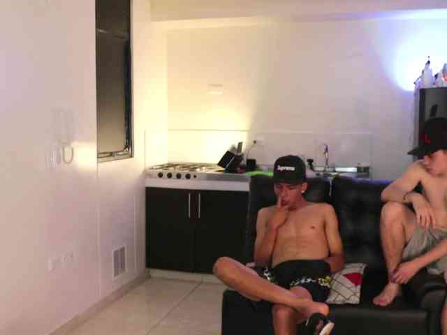 skinnyrichgirld's live room
