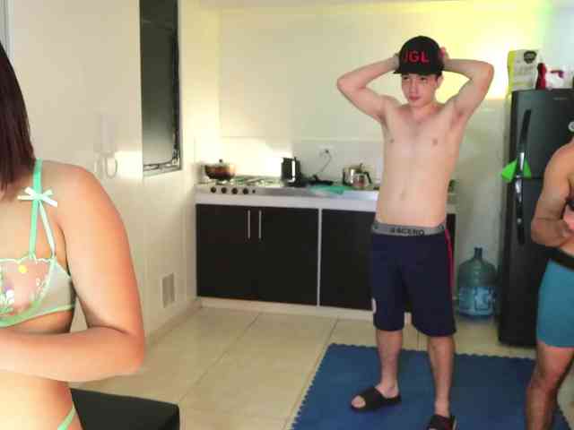 skinnyrichgirlD webcam