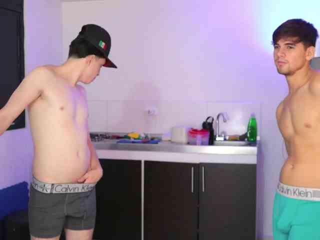 skinnyrichgirlD webcam
