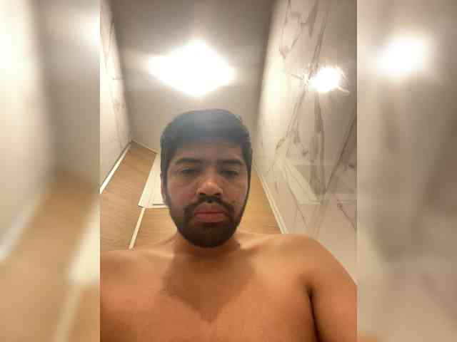 Edward568 Live Webcam on BongaCams