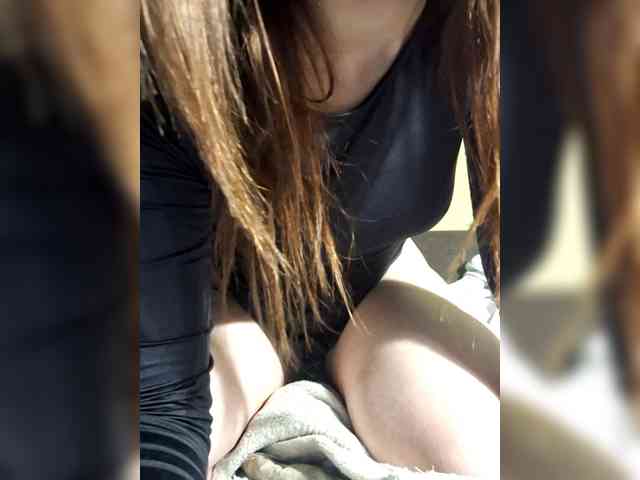 Deadlynighshade6 webcam