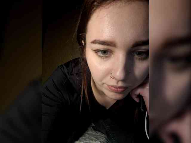 Deadlynighshade6 webcam