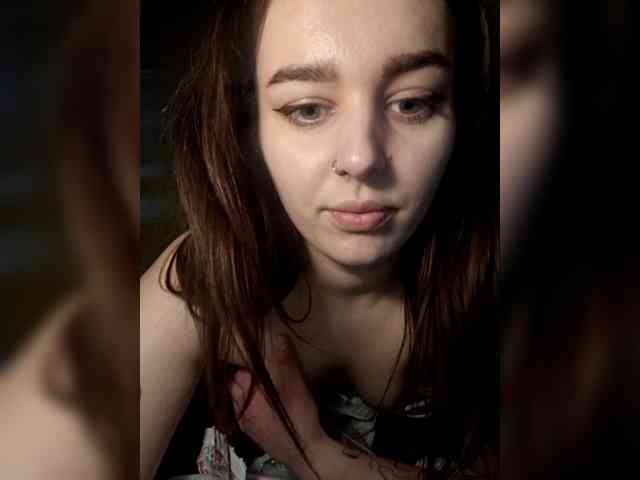 Deadlynighshade6 webcam