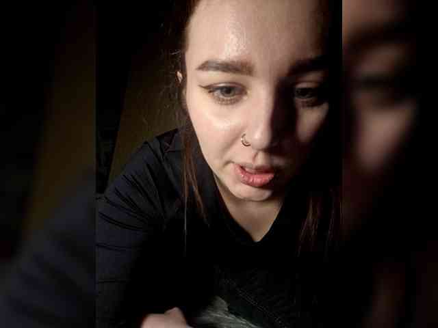 Deadlynighshade6 webcam