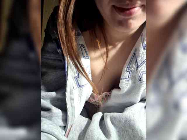 Deadlynighshade6 webcam