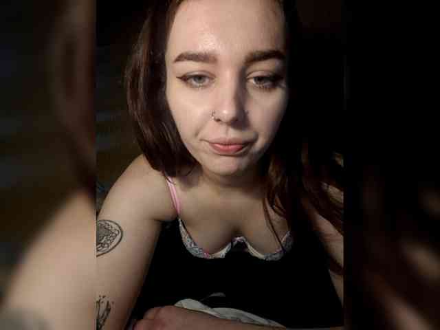 Deadlynighshade6 webcam