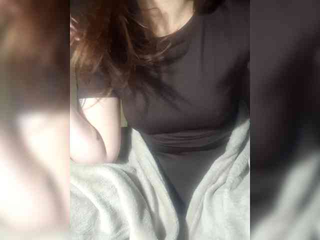 Deadlynighshade6 webcam