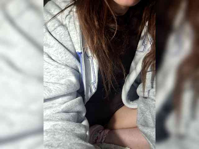 Deadlynighshade6 webcam