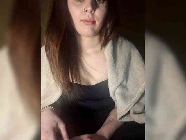 Deadlynighshade6 webcam