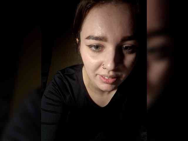 Deadlynighshade6 webcam