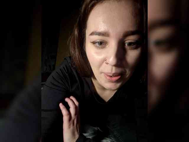 Deadlynighshade6 webcam