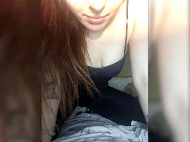 Deadlynighshade6 webcam