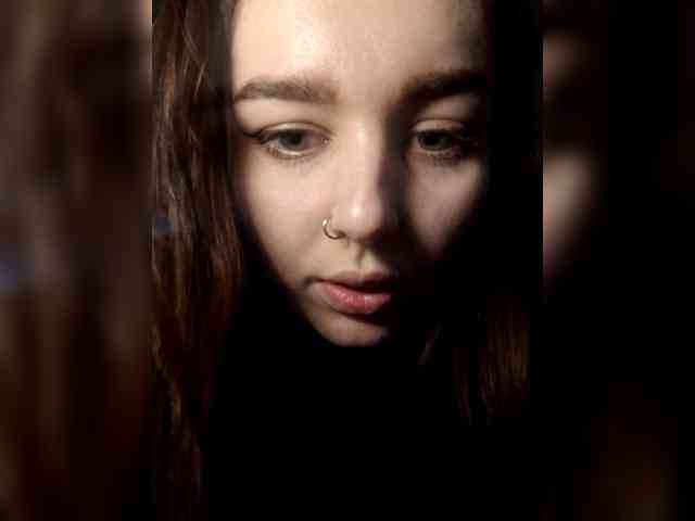 Deadlynighshade6 webcam