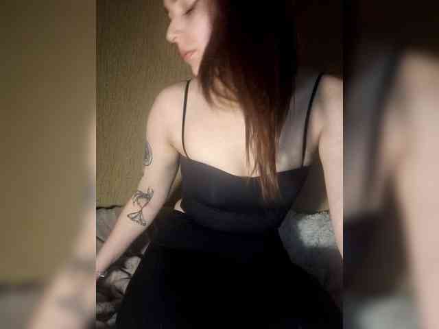 Deadlynighshade6 webcam