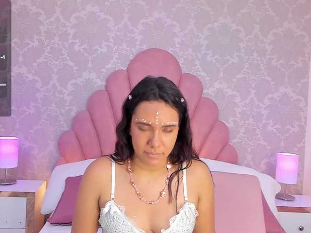 SaraFoster chat room