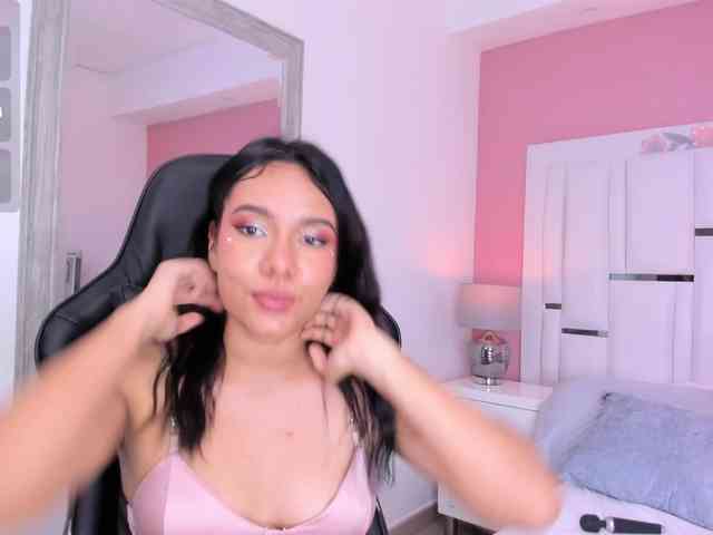 SaraFoster webcam