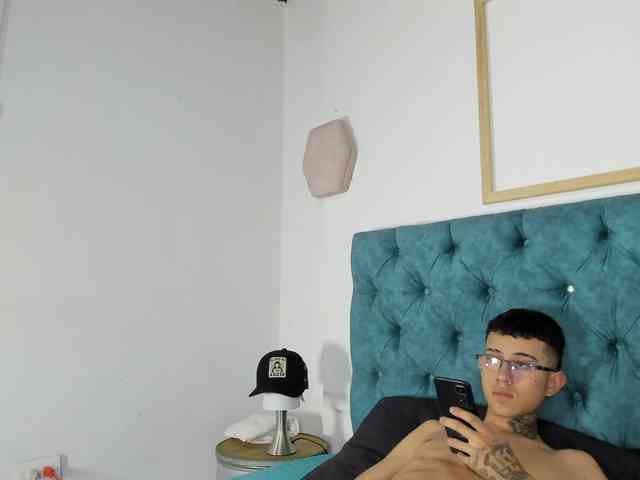asherlux Sex Cam Show