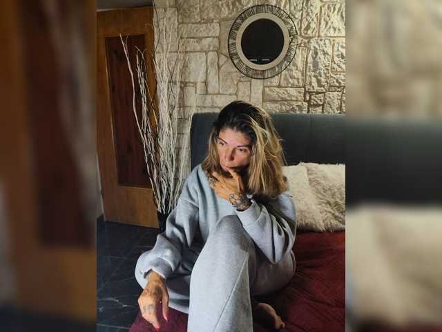 Dreamlove8 live cam on BongaCams