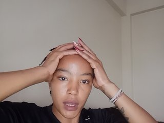 BeautifulGia's Live Webcam