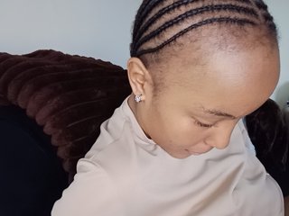 BeautifulGia's Live Webcam