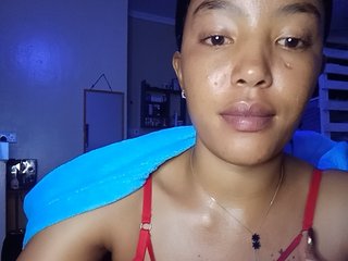 BeautifulGia's Live Webcam