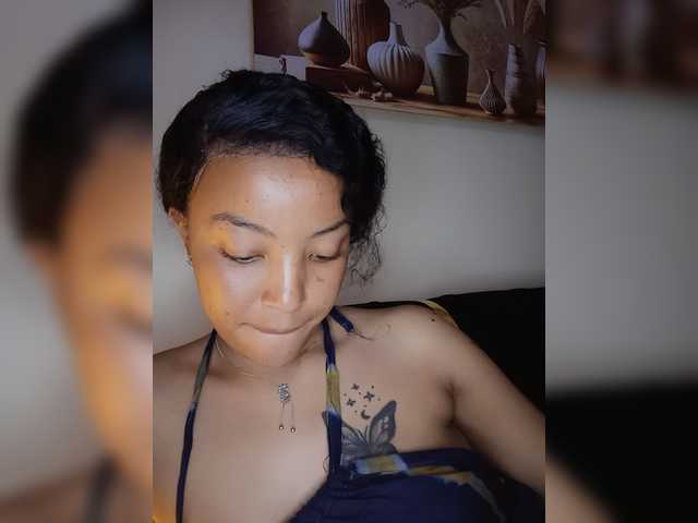 BeautifulGia live cam on BongaCams