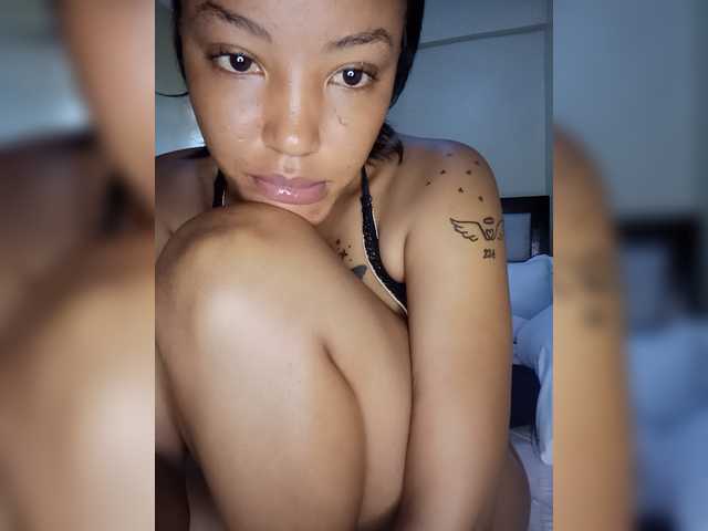 BeautifulGia live webcam show