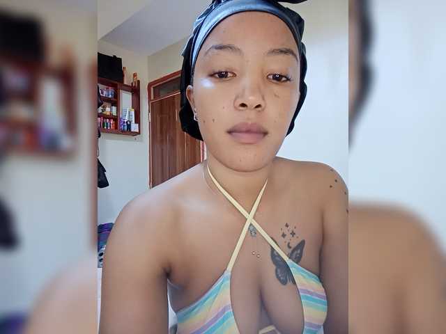 BeautifulGia live cam on BongaCams