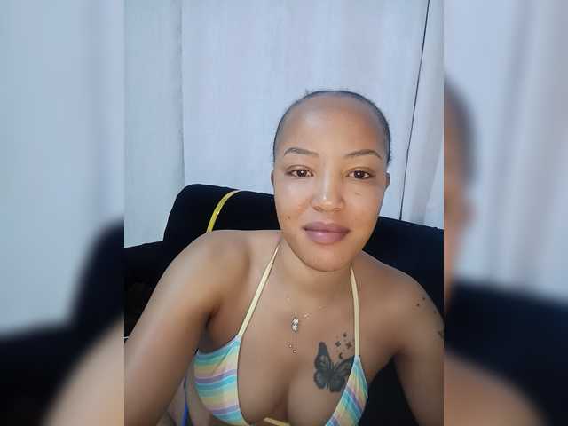 BeautifulGia live cam on BongaCams