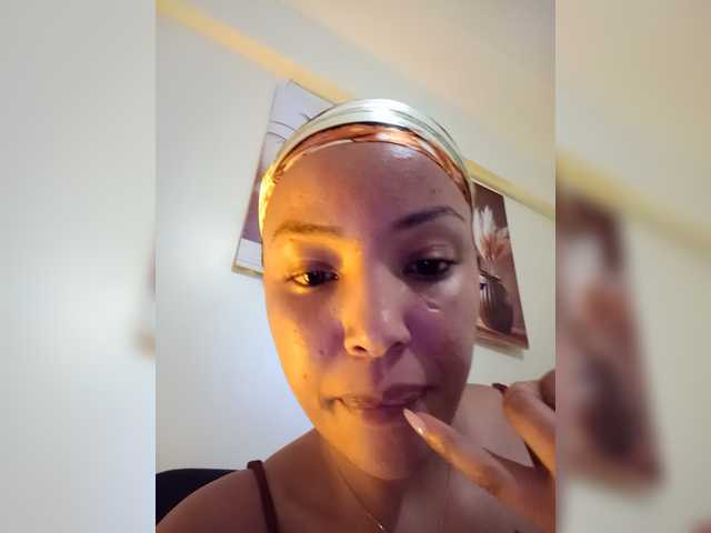 BeautifulGia live cam on BongaCams