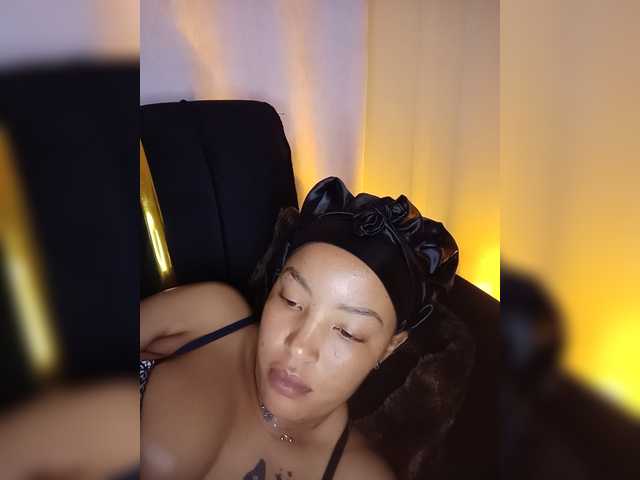 BeautifulGia live cam on BongaCams