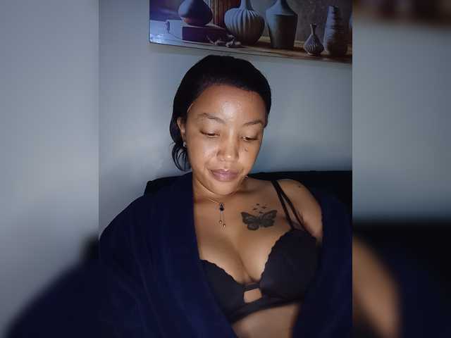 BeautifulGia live cam on BongaCams