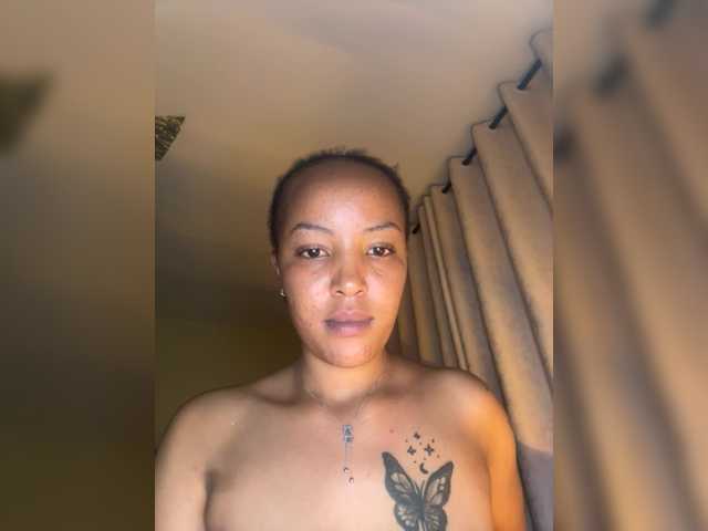 BeautifulGia live cam on BongaCams