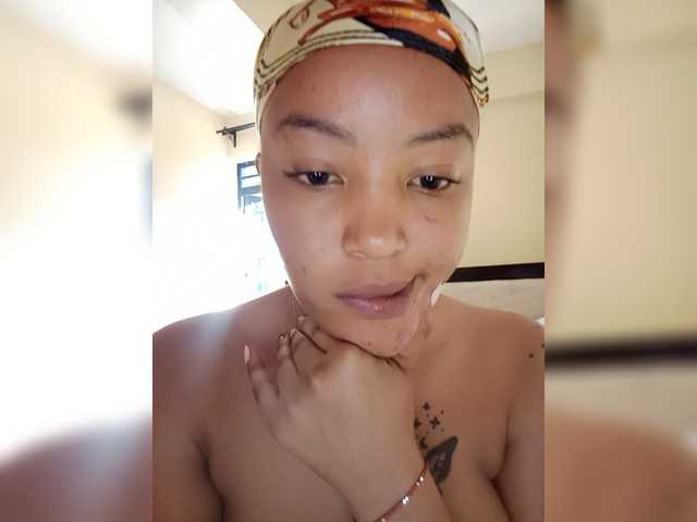 BeautifulGia live cam on BongaCams