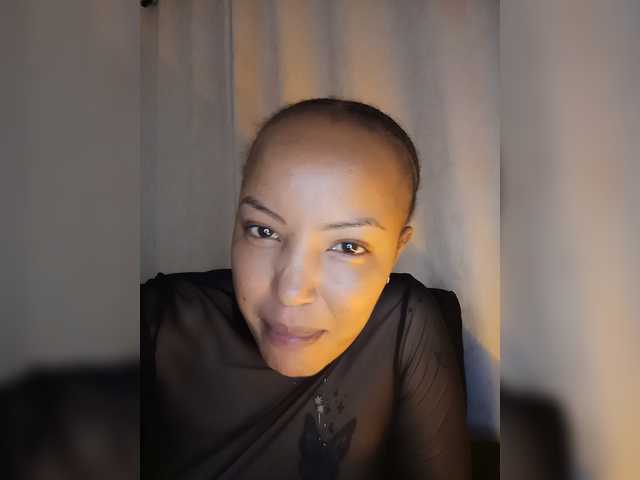 BeautifulGia live cam on BongaCams