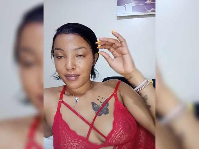 BeautifulGia live cam on BongaCams