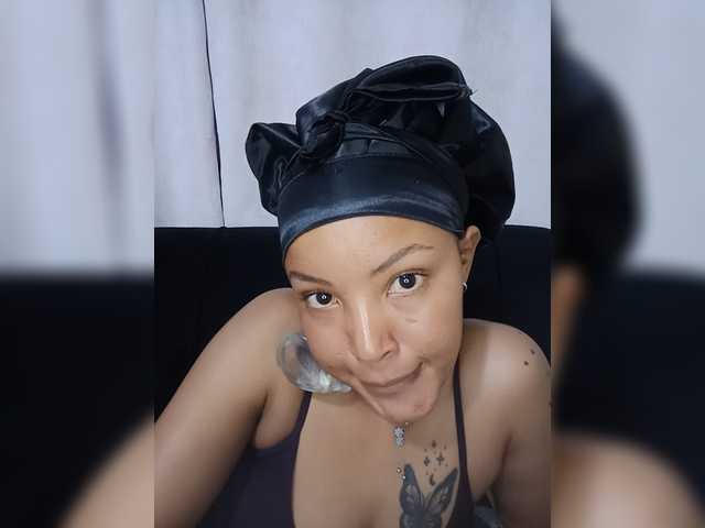 BeautifulGia live cam on BongaCams
