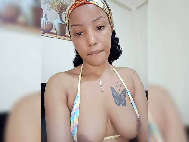 BeautifulGia live cam on BongaCams