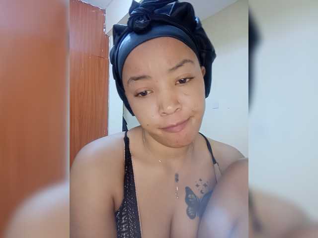BeautifulGia live cam on BongaCams