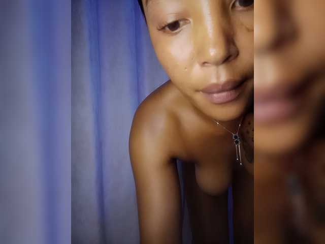 BeautifulGia live cam on BongaCams