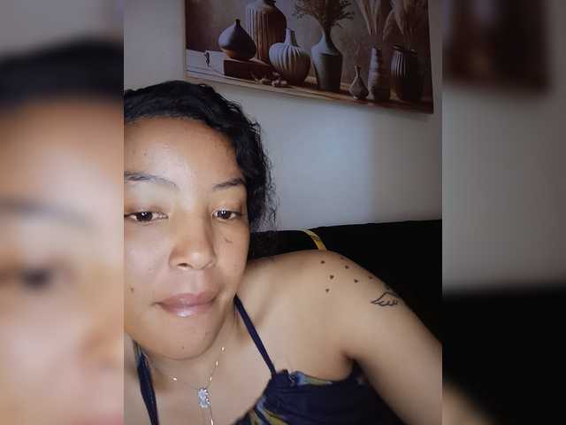 BeautifulGia live cam on BongaCams