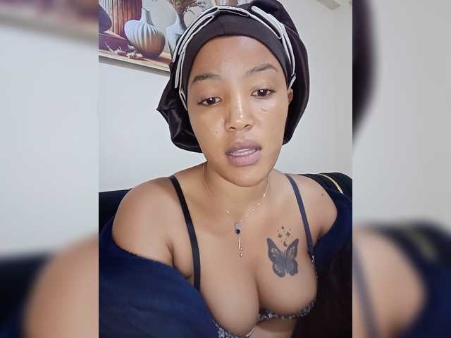 BeautifulGia live cam on BongaCams