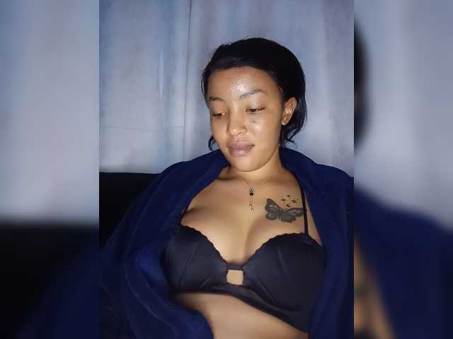 BeautifulGia live cam on BongaCams
