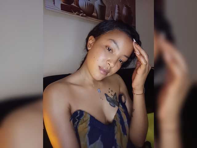 BeautifulGia live cam on BongaCams